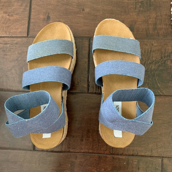 Steve Madden Blue Jean Platforms - Picture 1 of 3